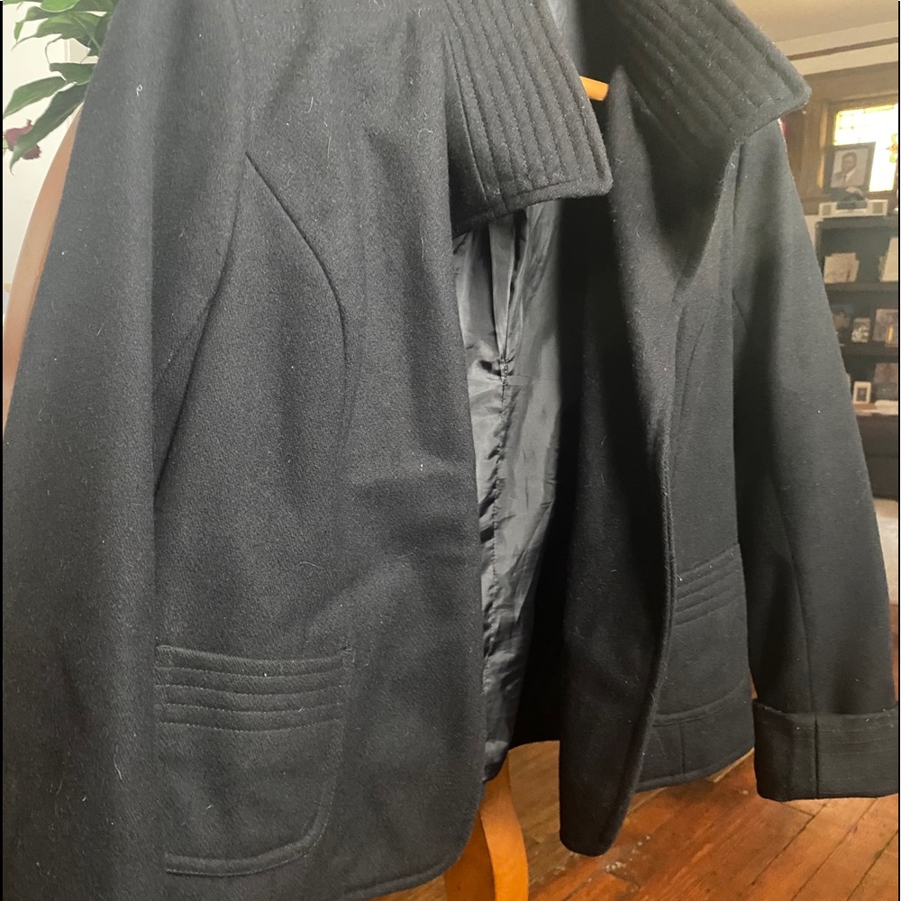 Black Cropped Light Wool Jacket - image 1